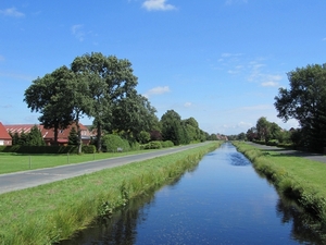 Bild: Entwässerungskanal in Moordorf (Ostfriesland)